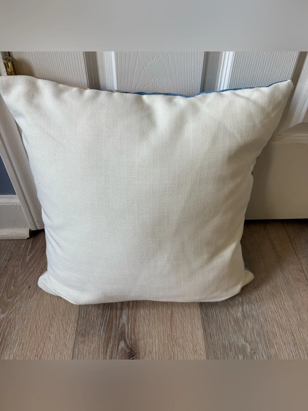 GEORGIA BULLDOGS THROW PILLOW, NEVER USED